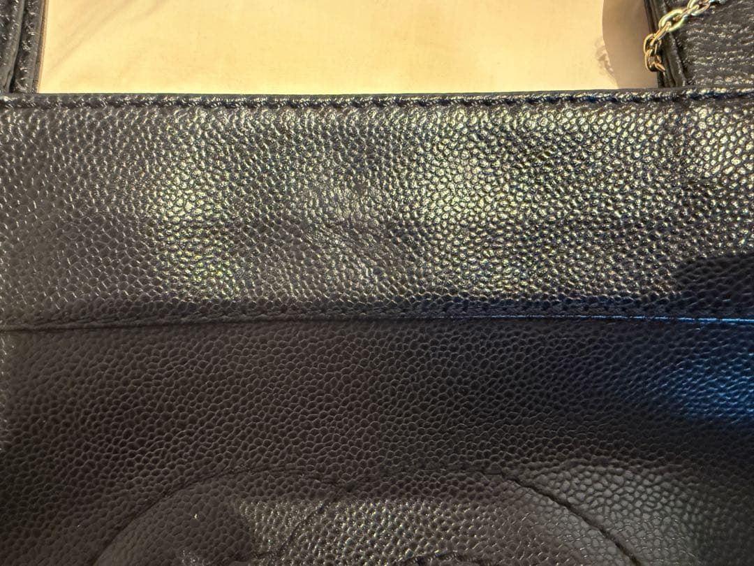 シャネル キャビアスキン　トートバッグ」