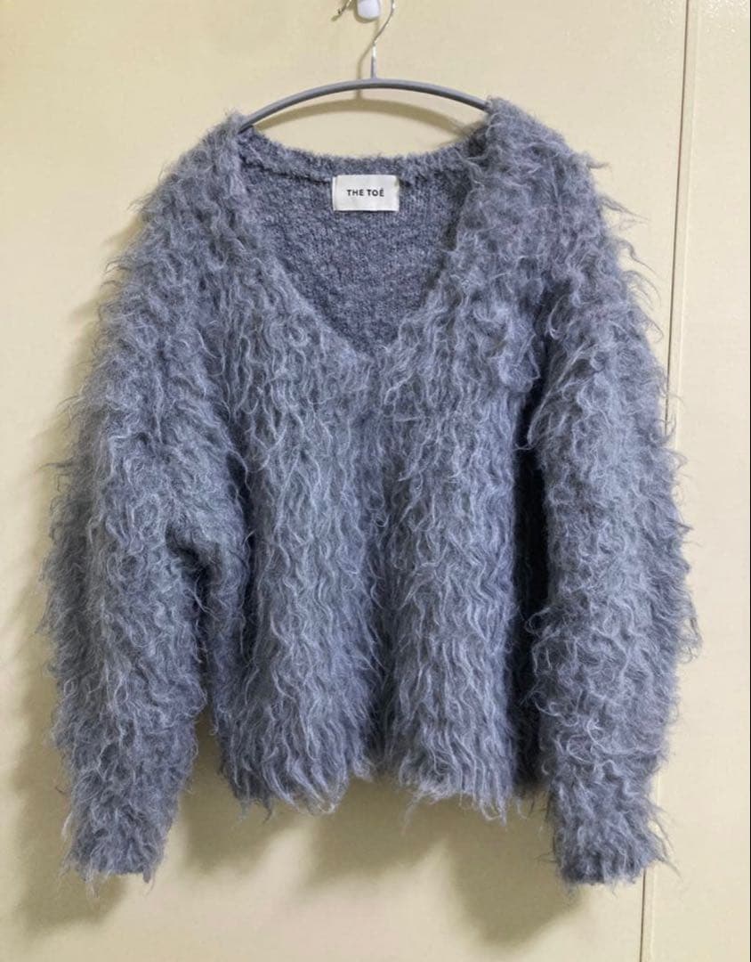 【THE TOÉ】 Pigalle shaggy Vneck knit