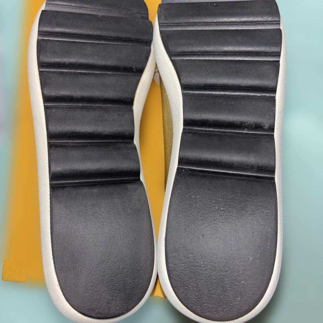 ヒルズアベニュー　ヒルズアヴェニュー　スリッポン　22.5㎝