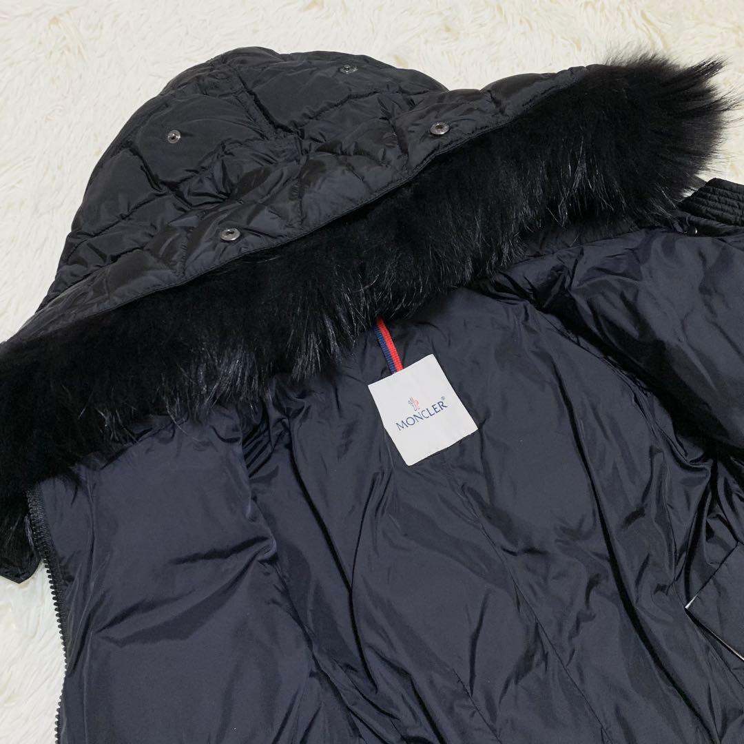 【極美品】モンクレール ダウン PHALANGERE タヌキファー ブラック 0