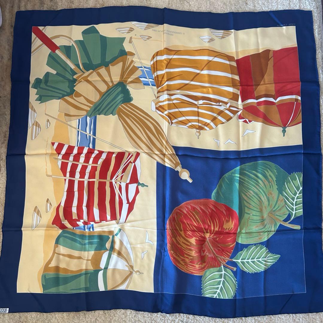 エルメス　スカーフ　カレ 90　ノルマンディ海岸の魅力 2　シルク　リンゴ　林檎