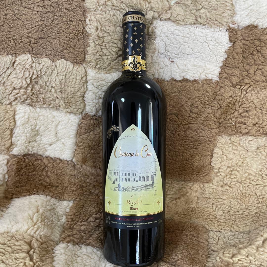 chateau le cone シャトールコーン　2009 ロイヤル　750ml