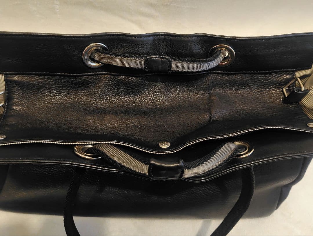 UNITED ARROWS レザー　トートバッグ黒　肩掛け　ビジネスバッグ　A4