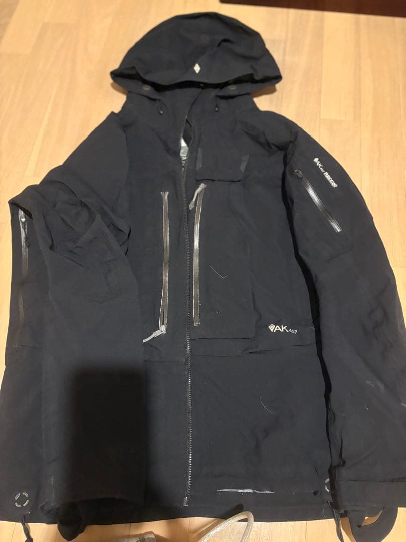 Burton AK 457 GORE-TEX Pro ジャケット M ブラック