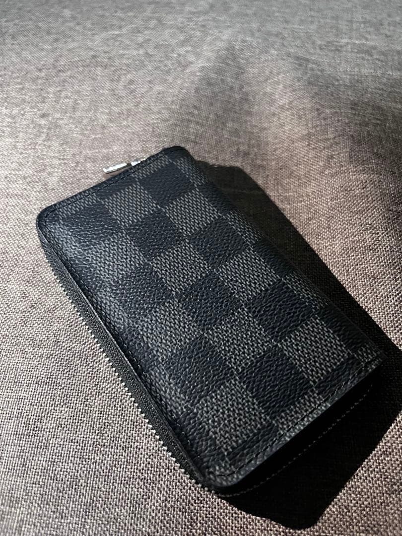 Louis Vuitton ダミエグラフィット　ケース
