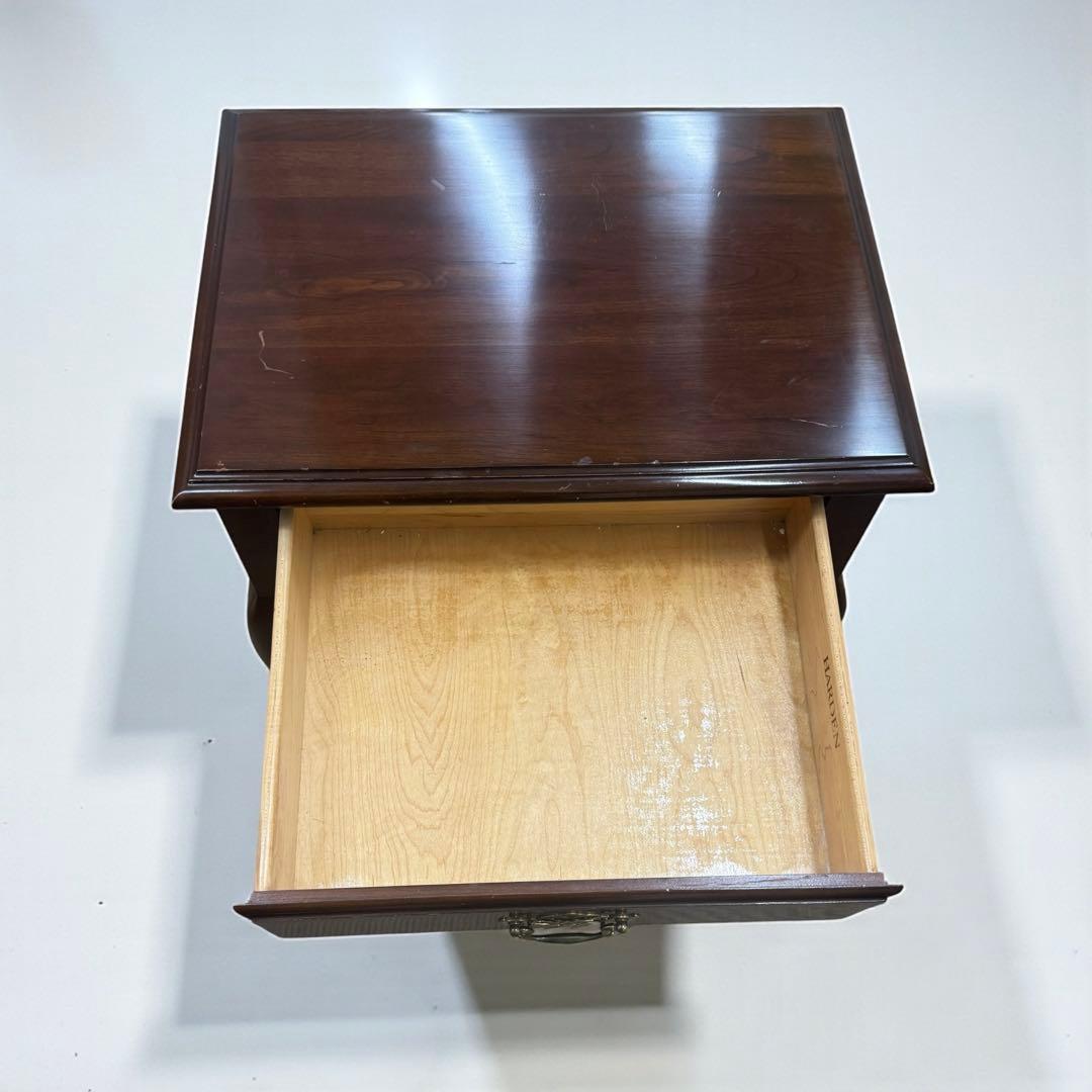 アメリカ製　輸入家具　HARDEN ハーデン　サイドテーブル　アンティーク