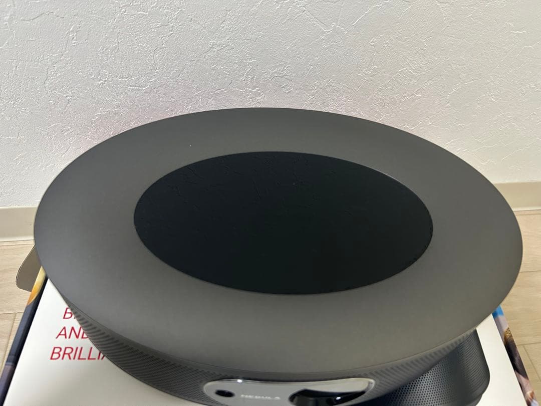 Anker Nebula Cosmos 台座付き