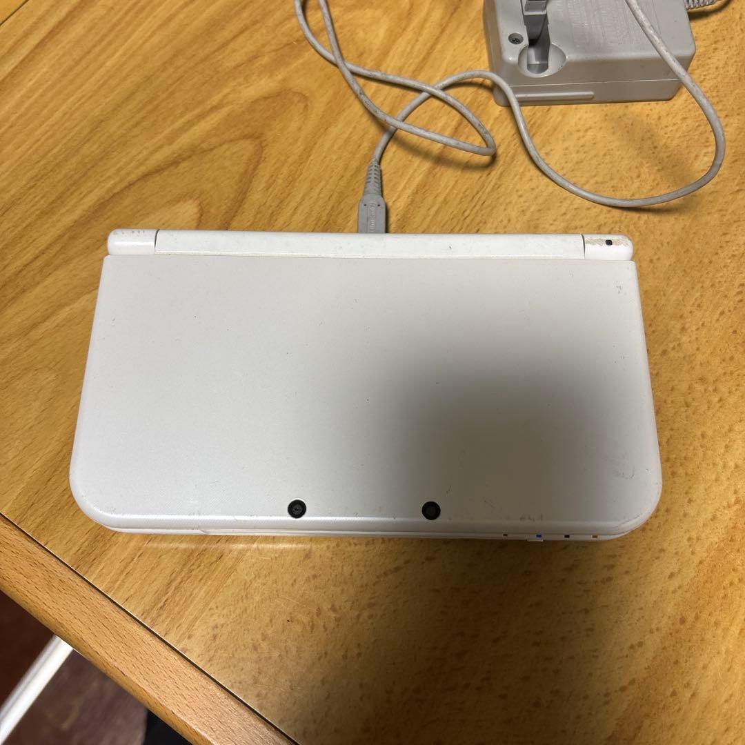 任天堂 Newニンテンドー3DS LL パールホワイト 3dsll 本体