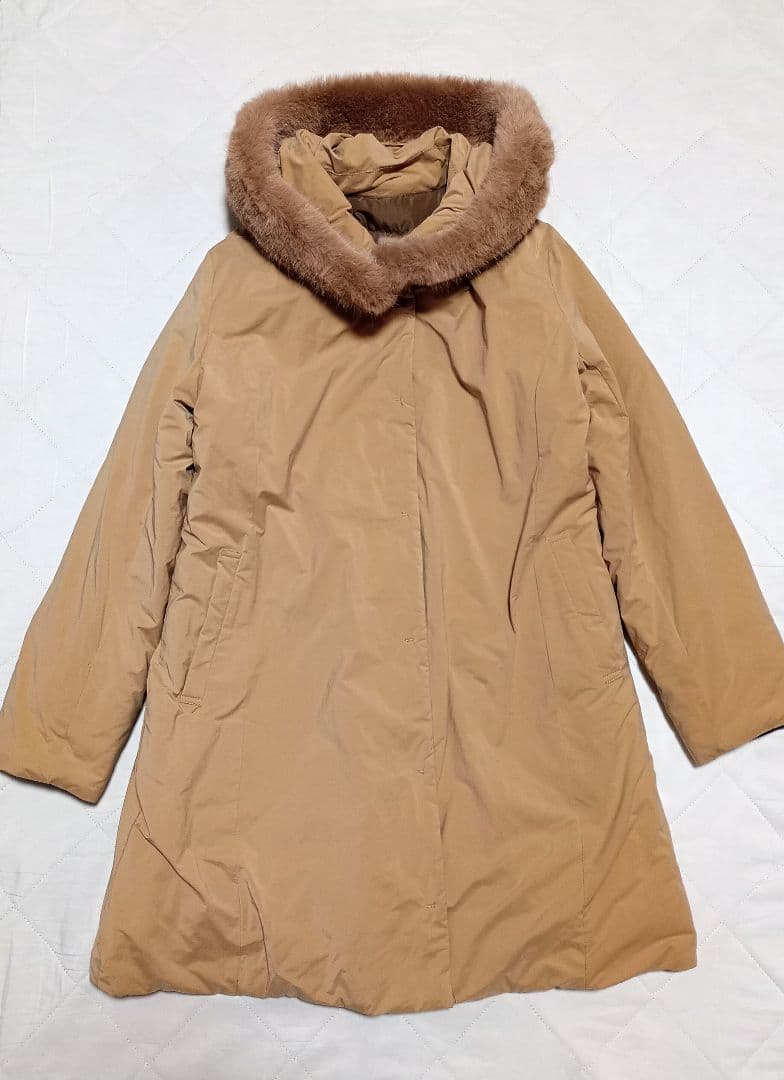 極美品　mistico　ミスティコ　ダウンコート　キャメル　40　キング