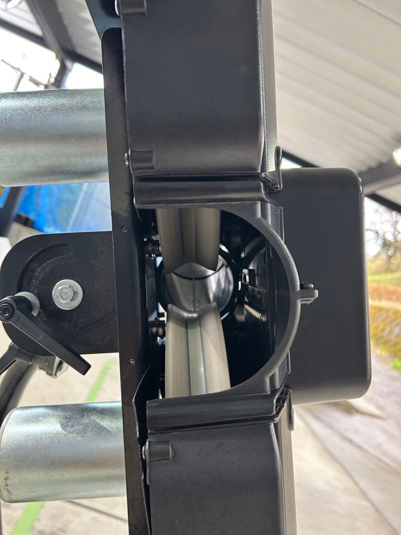 ピッチングマシン　2ホイール式　軟式J・M球用