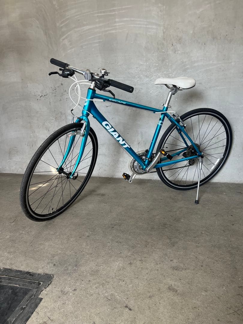 クロスバイク GIANT ESCAPE R3 ジャイアント 700c