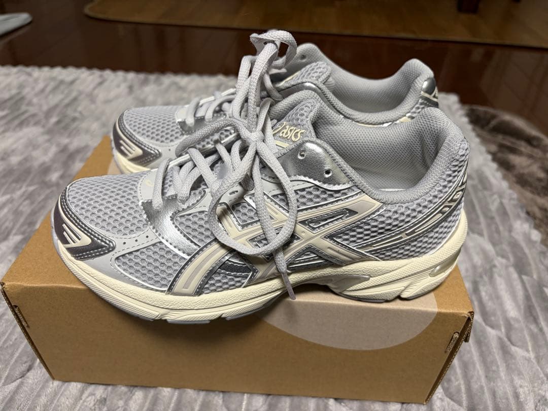 ASICS GEL-1130 23.5 cm E クラウド グレー/オートミール