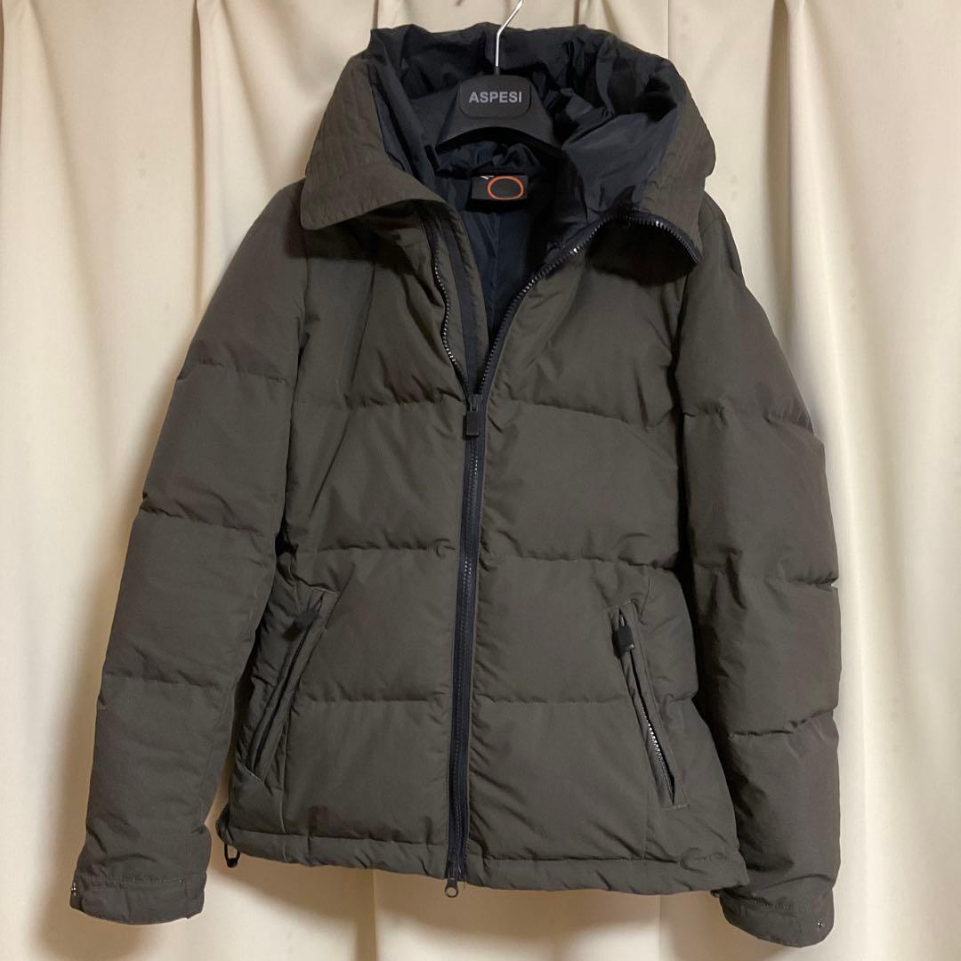 ASPESI フード付きダウンジャケット カーキ　(ダウン90%フェザー10%)