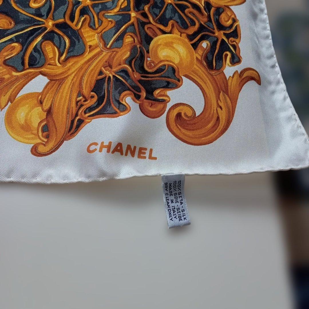 CHANEL シャネル　シルクスカーフ