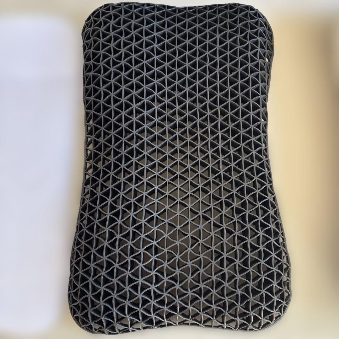 新品+1回使用品　2個セット　専用カバー付　極上睡眠　ヒツジのいらない枕　fit