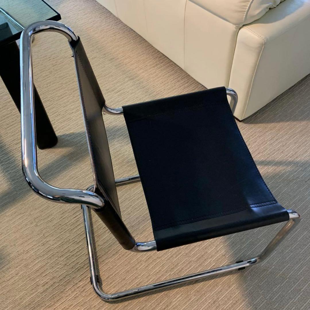 キャンティレバーチェア　4脚