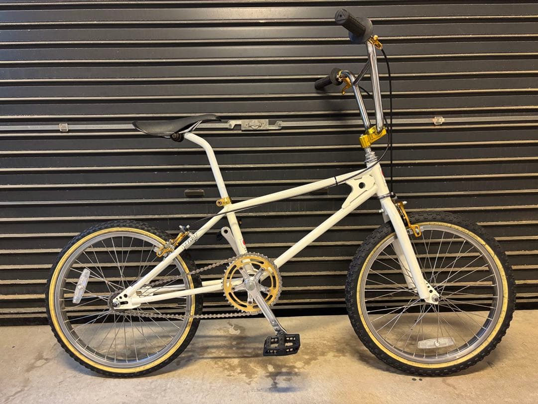送料込 KUWAHARA KZ-01 白 old bmx 20インチ