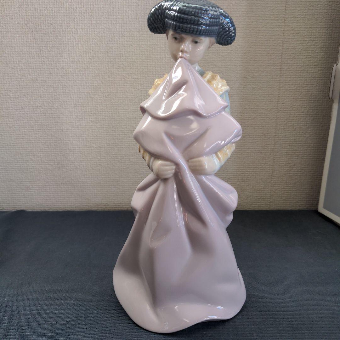 LLADRO　リヤドロ　陶器人形 010-06437　箱付き