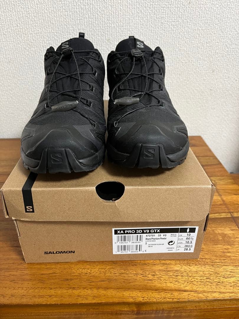 SALOMON　XA PRO 3D V9 GORE-TEX　１回屋外着用のみ美品
