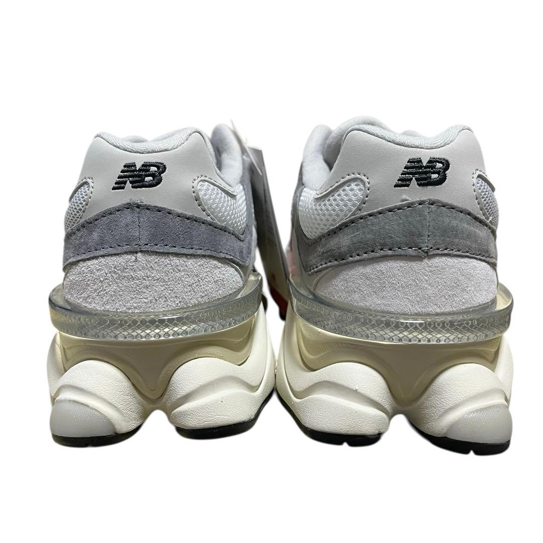 ニューバランス　9060 U9060gry ホワイト　グレー　24.0 新品