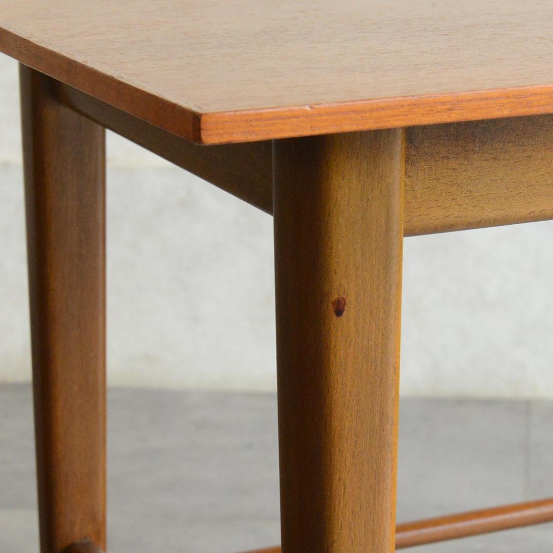 デンマーク 北欧ヴィンテージ チーク サイドテーブル ラダー棚付 北欧家具