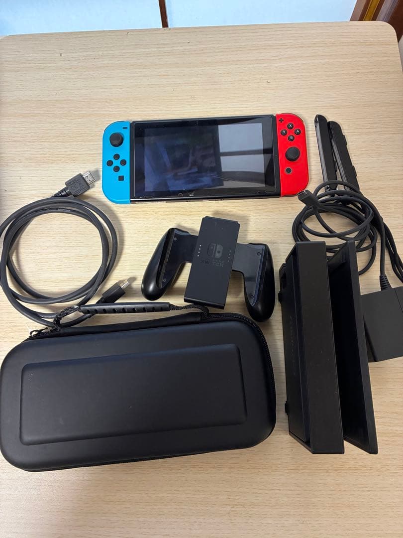 Nintendo switch （ケース付き）