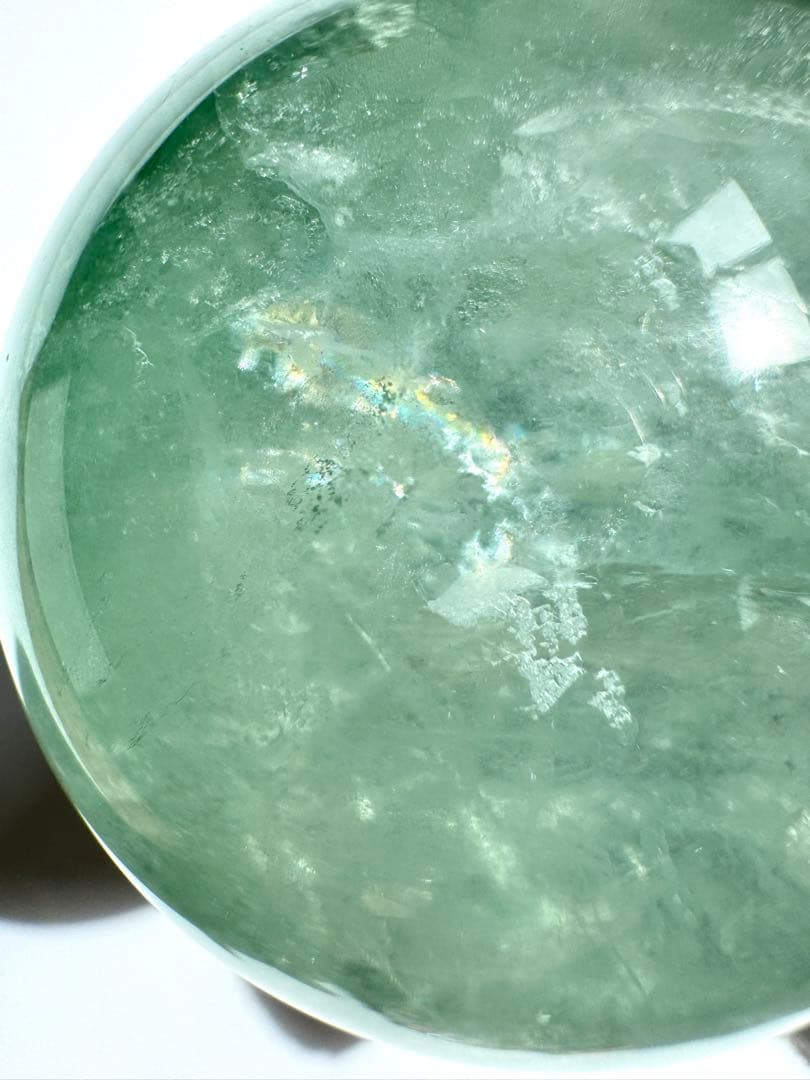 虹入り キャンディフローライト スフィア 53.6mm 金属台座付き