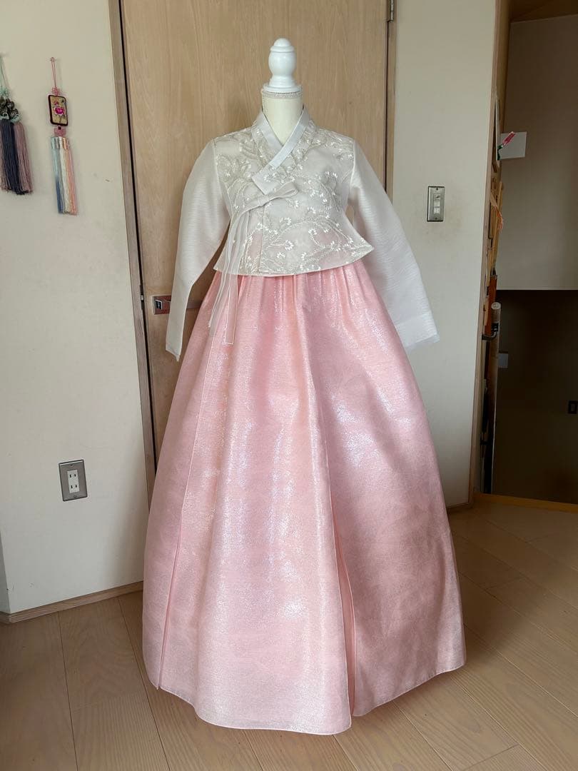 ユリ☆新品☆最新チマチョゴリ 韓服 タンウィ ベージュ×キラキラピンク