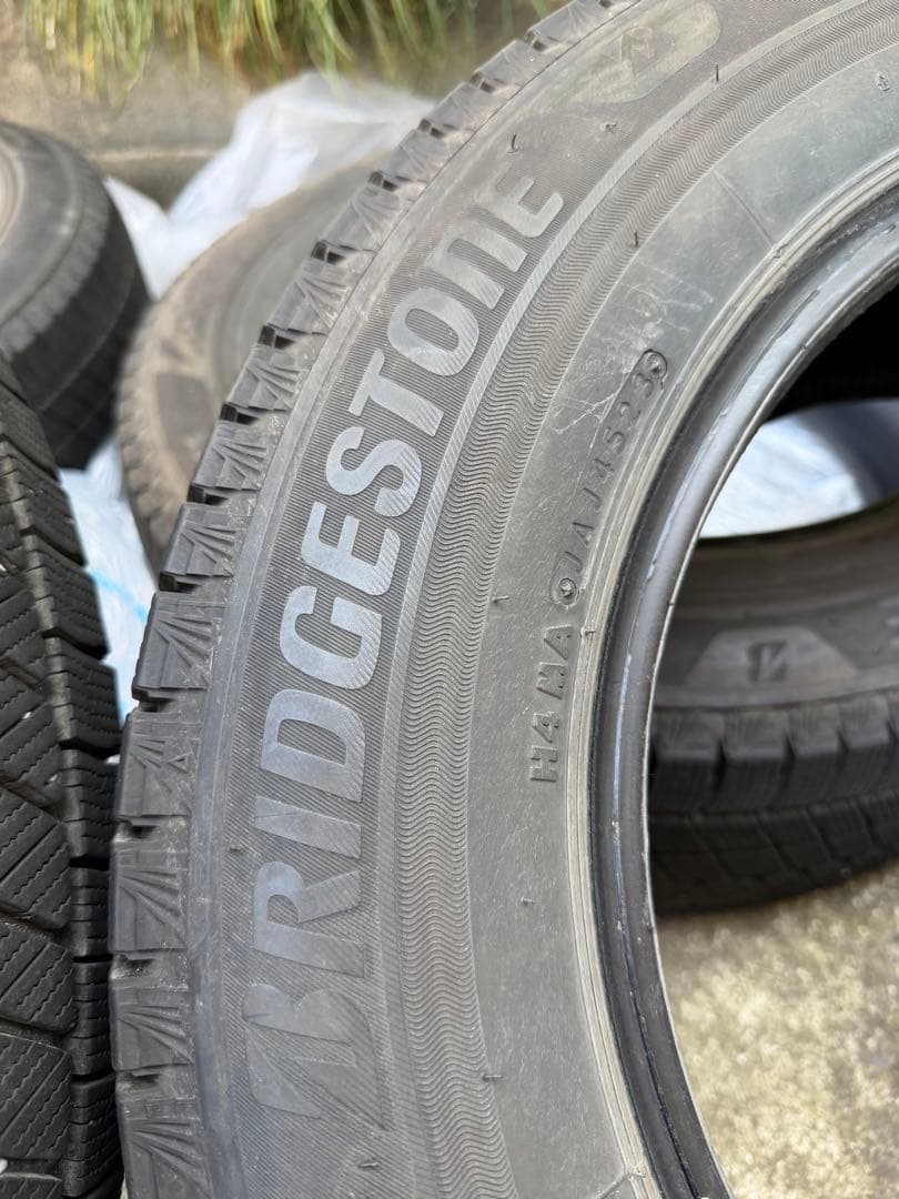 2023年製造ブリヂストンスタッドレス ブリザックVRX3 205/65R16