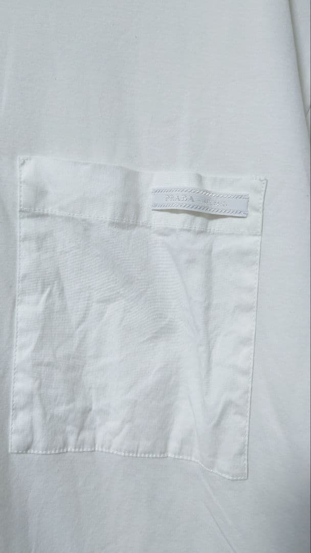 PRADA ホワイト長袖カットソー