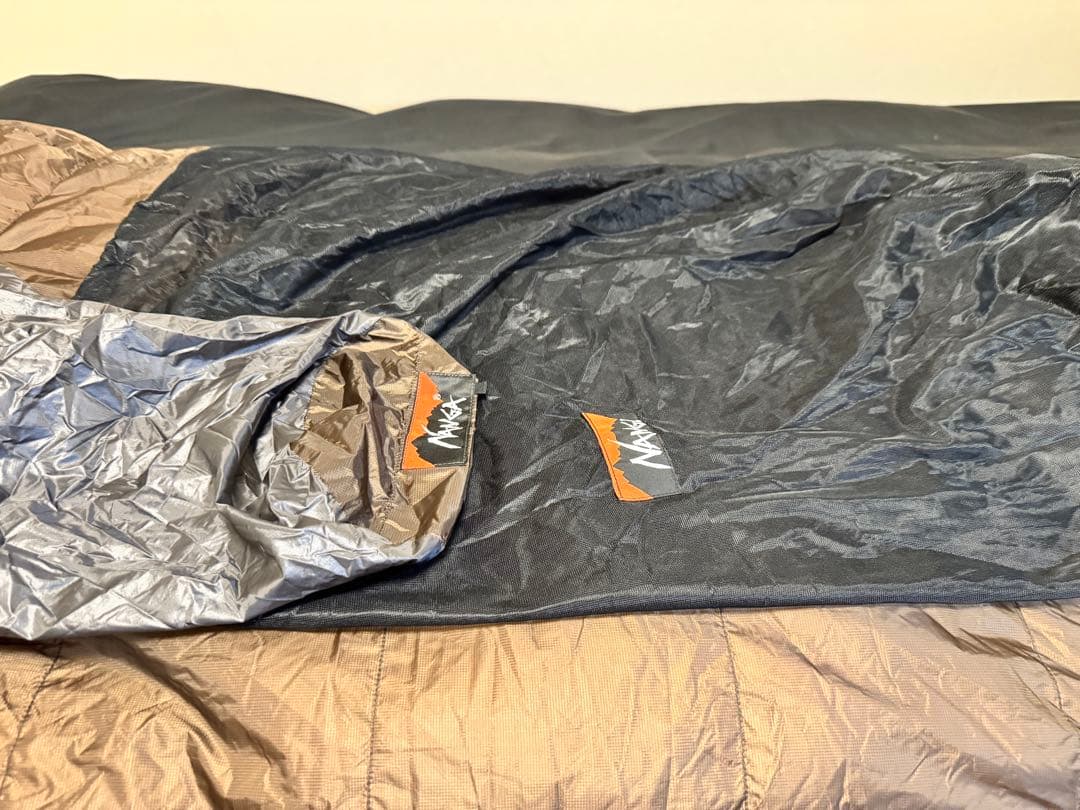 し*ん様 NANGAナンガ オーロラテックスライト600DX レギュラー 寝袋