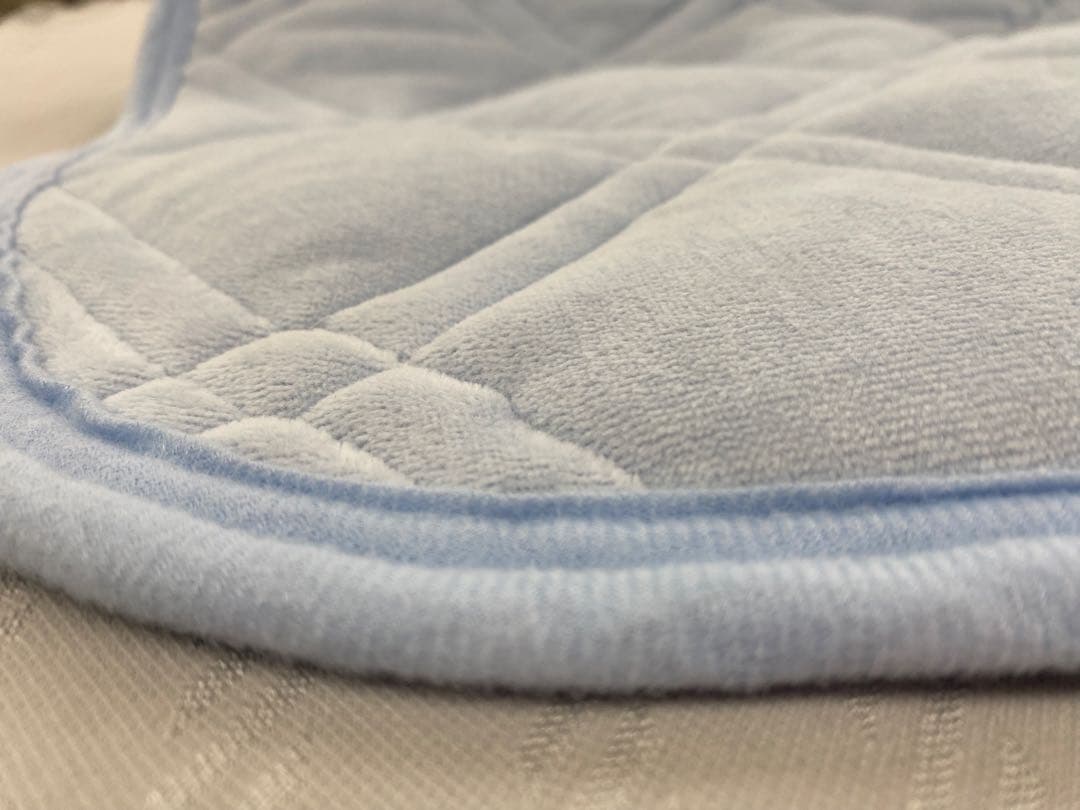 セミダブルサイズ・ロマンス　綿１００%敷きパッド・吸湿発熱素材使用・洗濯OK