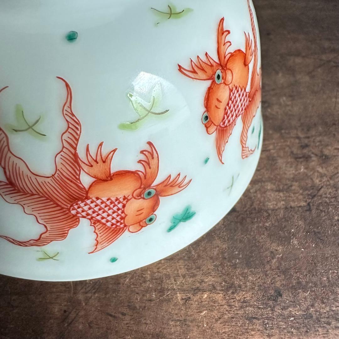 希少　大清同治年製　彩色　魚文杯　中国美術　清朝期　粉彩　骨董　古陶磁　陶磁器