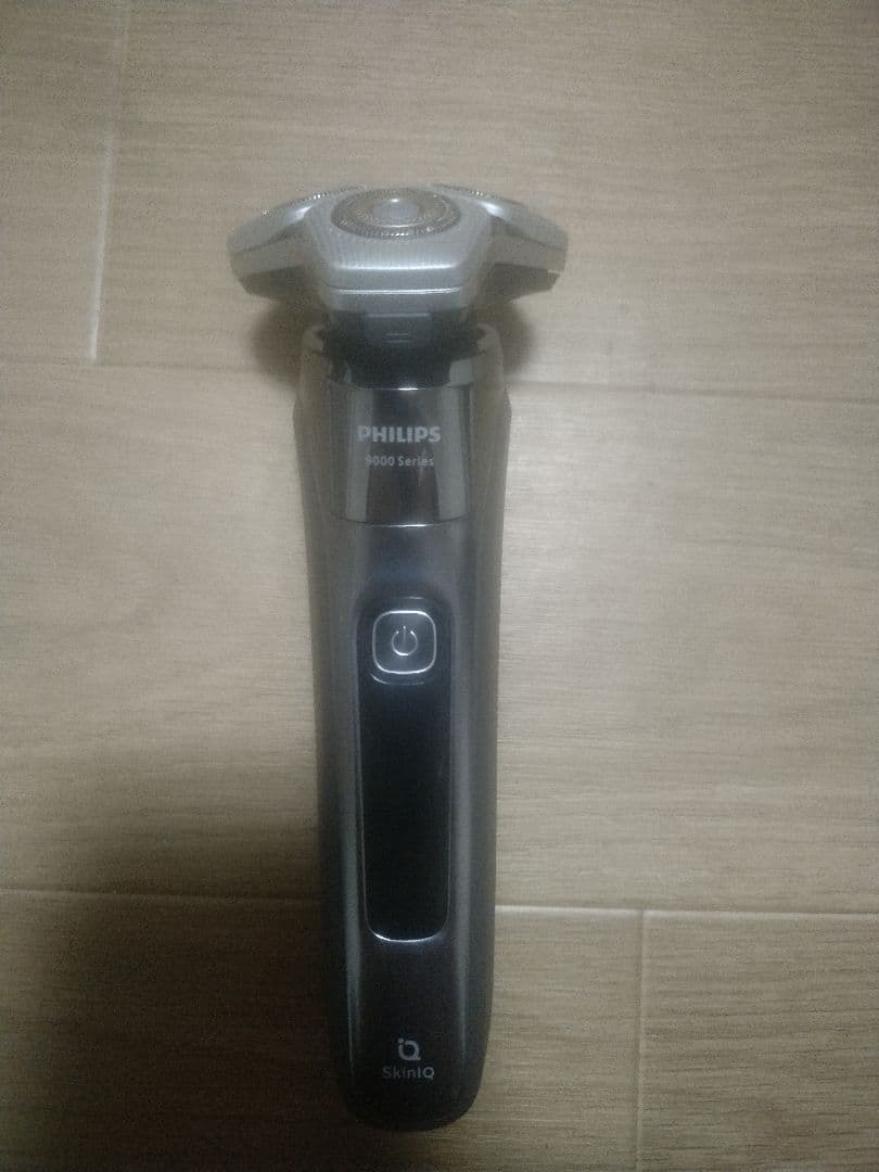 フィリップス9000　PHILIPS　電気シェーバー　2025製