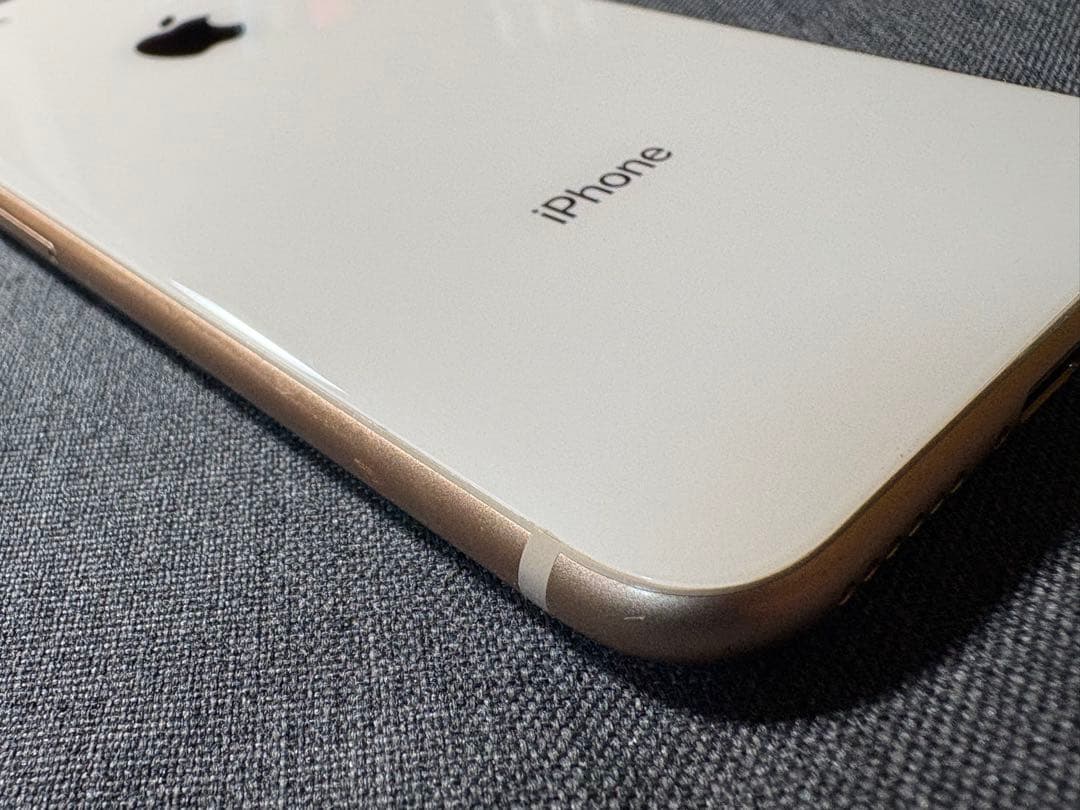 iPhone8 ゴールド 64GB SIMロックあり 動作確認済み