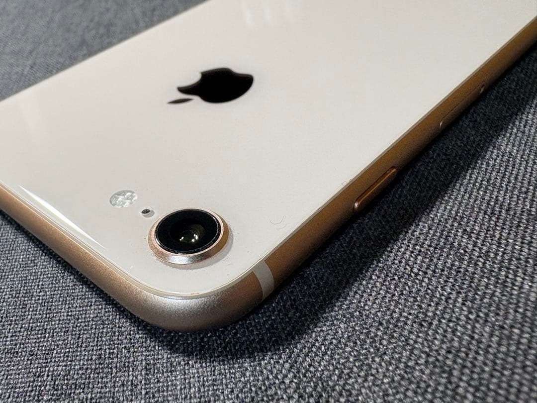 iPhone8 ゴールド 64GB SIMロックあり 動作確認済み