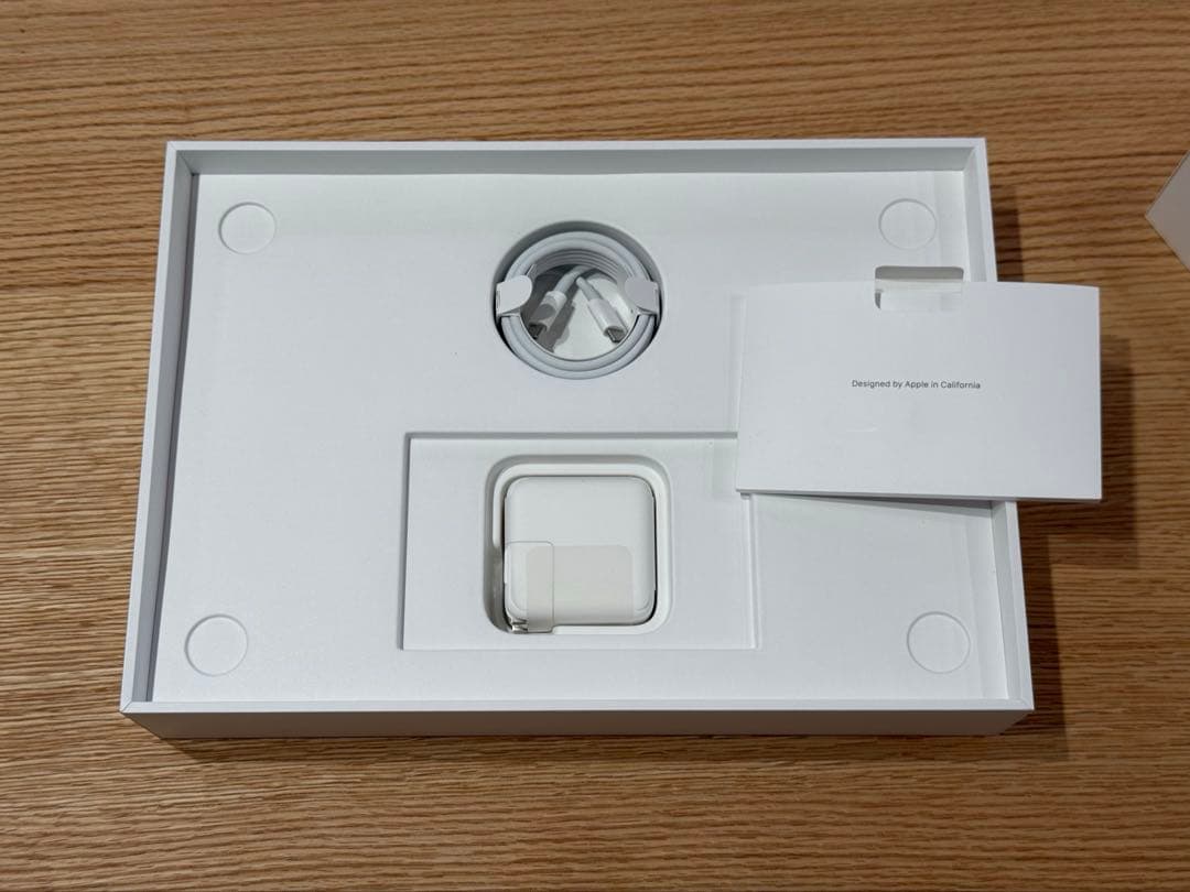 M1 Macbook air メモリ8GB SSD256GB US配列