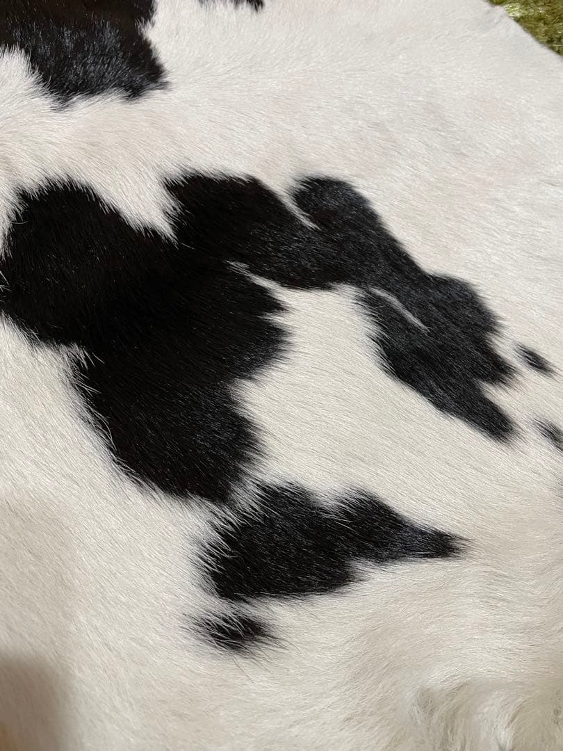 カウラグ 天然 本革 牛 カウスキン ラグ　おしゃれラグ