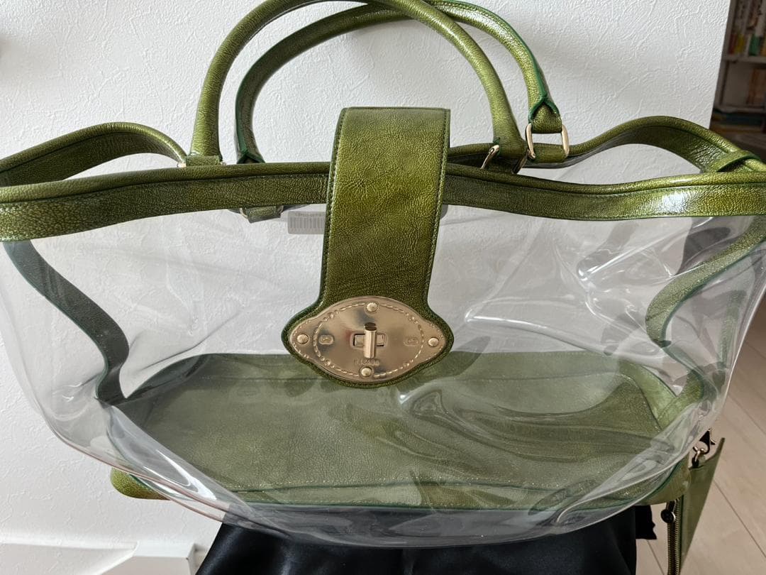 n*o様 今年のトレンド 大型バッグ クリア ボストンバッグ 韓国で購入 エスカ