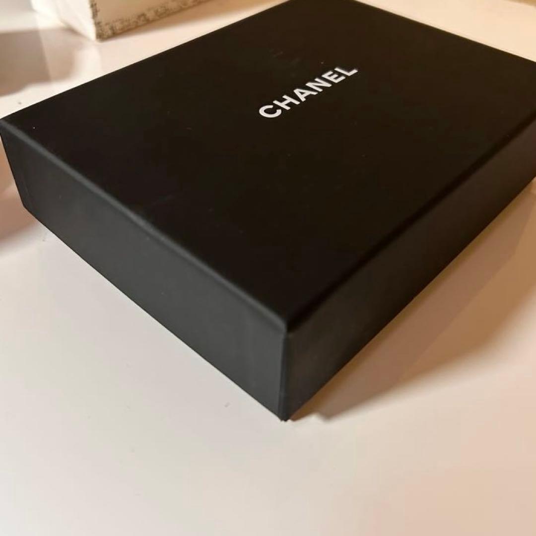 CHANEL シャネル 三つ折り財布 マトラッセ キャビアスキン ブラック 付属