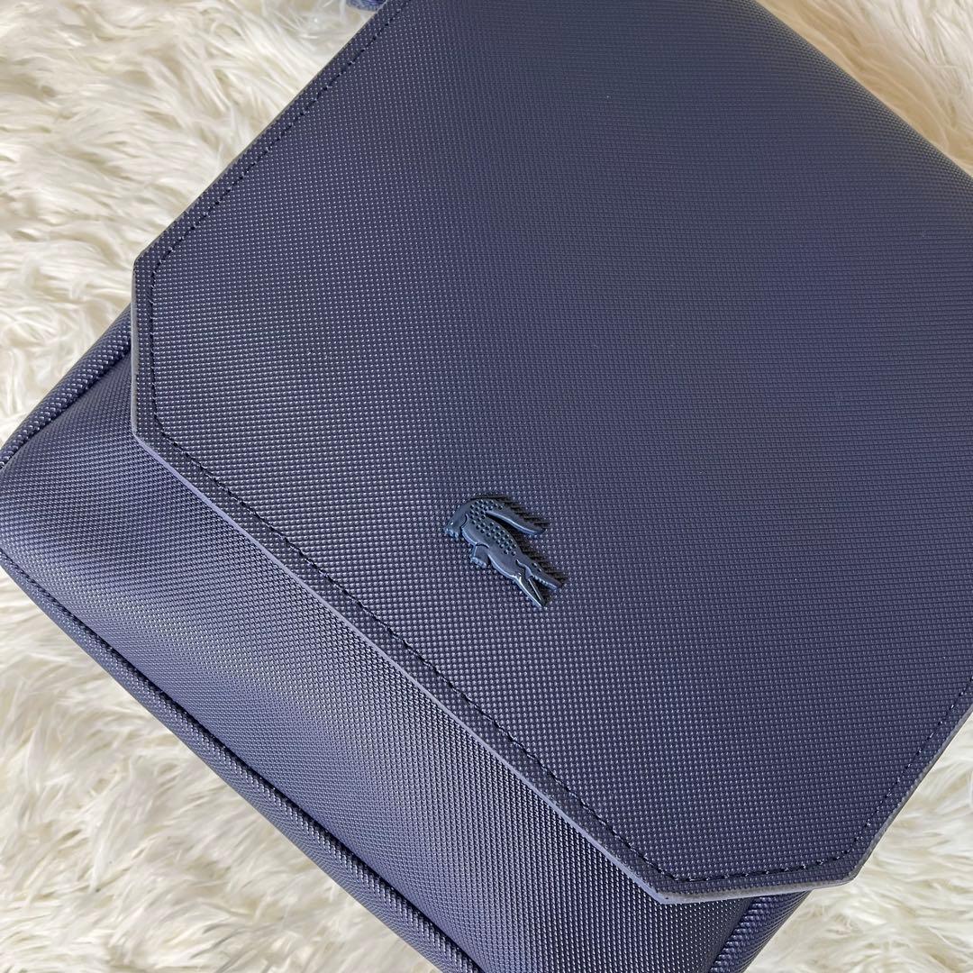 未使用級 LACOSTE ショルダーバッグ メッセンジャーバッグ PVC