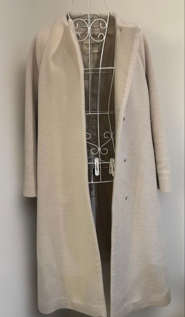 ストロベリーフィールズ⭐︎オフホワイト⭐︎ノーカラーコート⭐︎