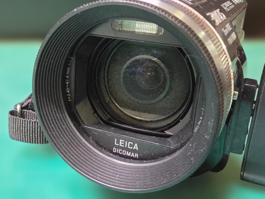 Panasonic HDC-TM700 FULL HD ビデオカメラ