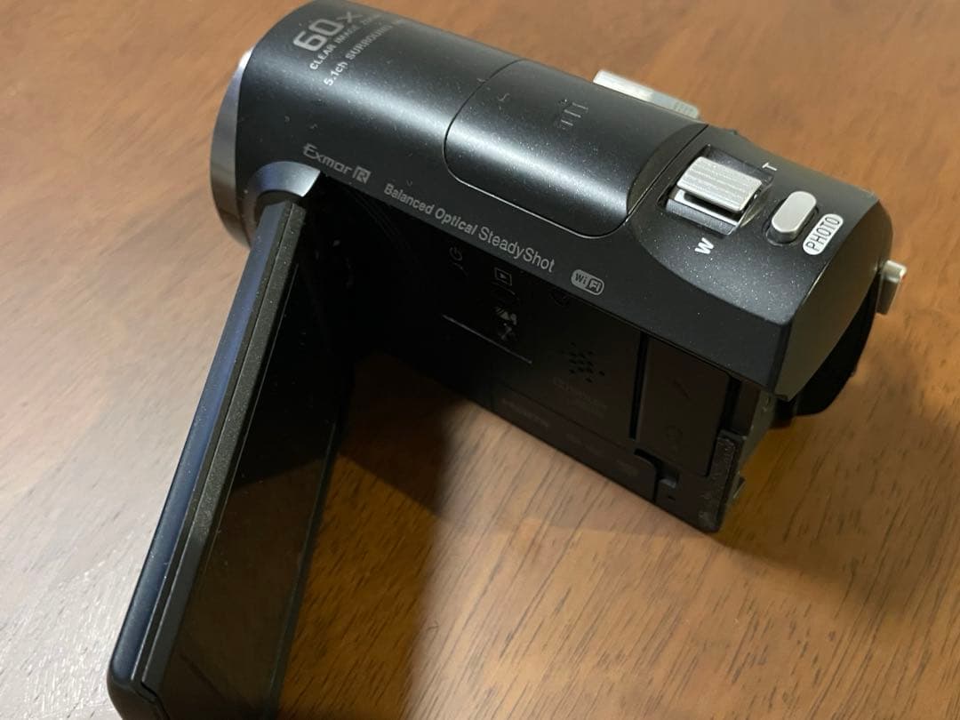 SONY HDカメラ HDR-CX670とバッテリー2個、専用純正ケース