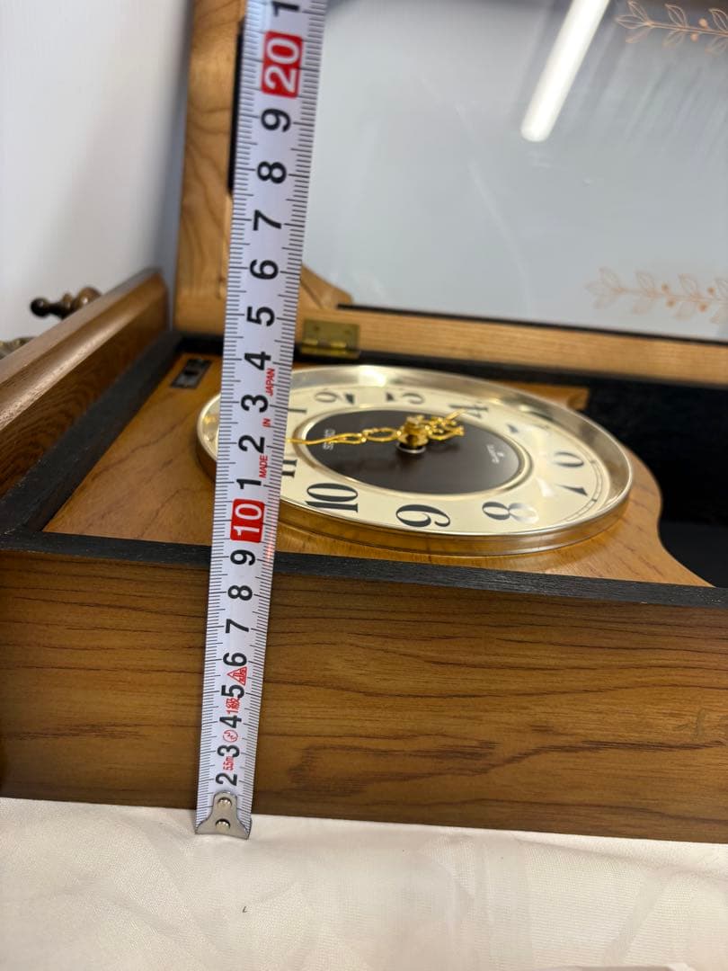 木枠のセイコー製クォーツ 振り子（壁掛け）