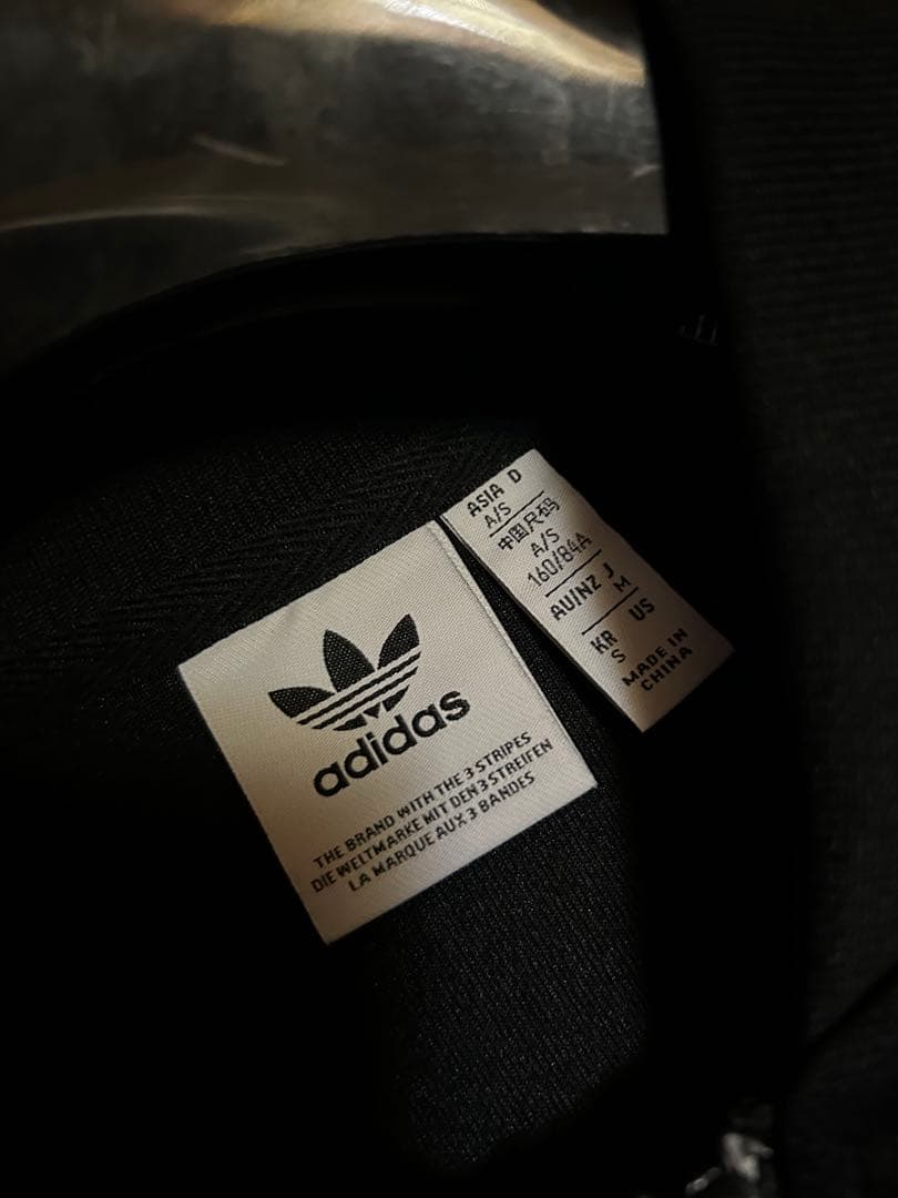 ✨ アディカラー クラシックス オーバーサイズ SST トラックトップ