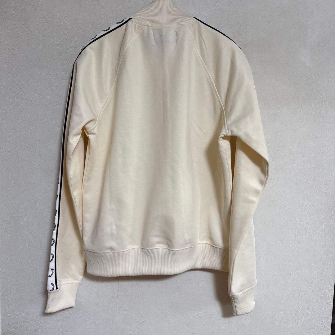 FRED PERRYフレッドペリー　トラックジャケット　ベージュ　サイズ10