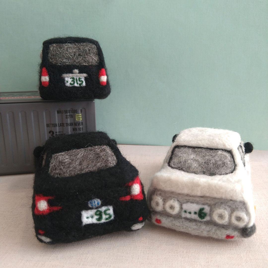 ※あんこページ※羊毛フェルトで作る車※