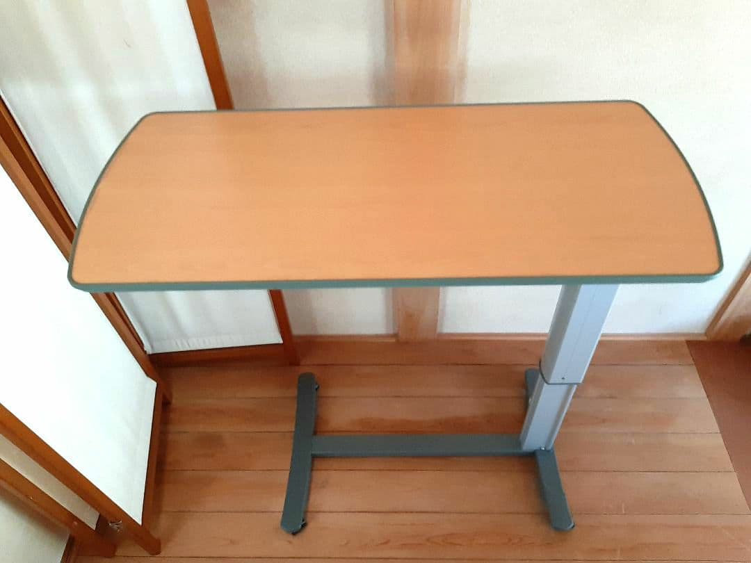 パラマウントベッド 木目調ベッドサイドテーブル 油圧式 介護 高さ調整　定価７万