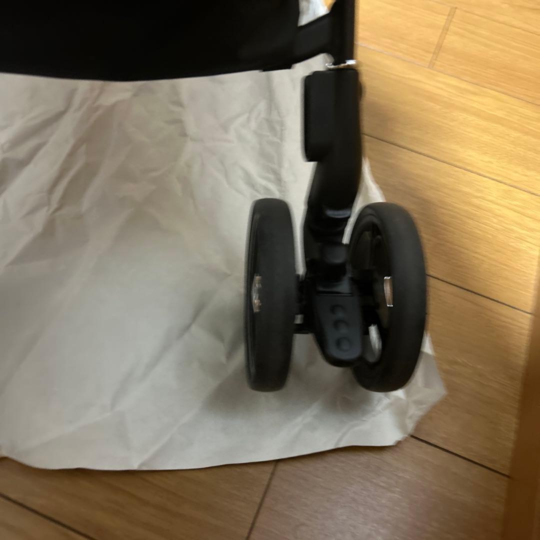 ラクーナクッションフリープラスAB2023年製